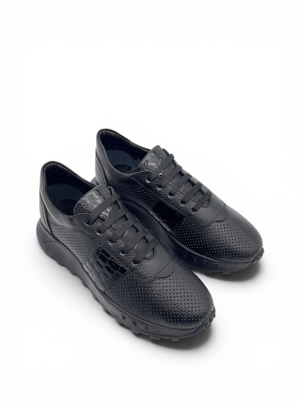 Siyah Hakiki Deri Kroko Detaylı Zımbalı Kadın Sneaker (255011)