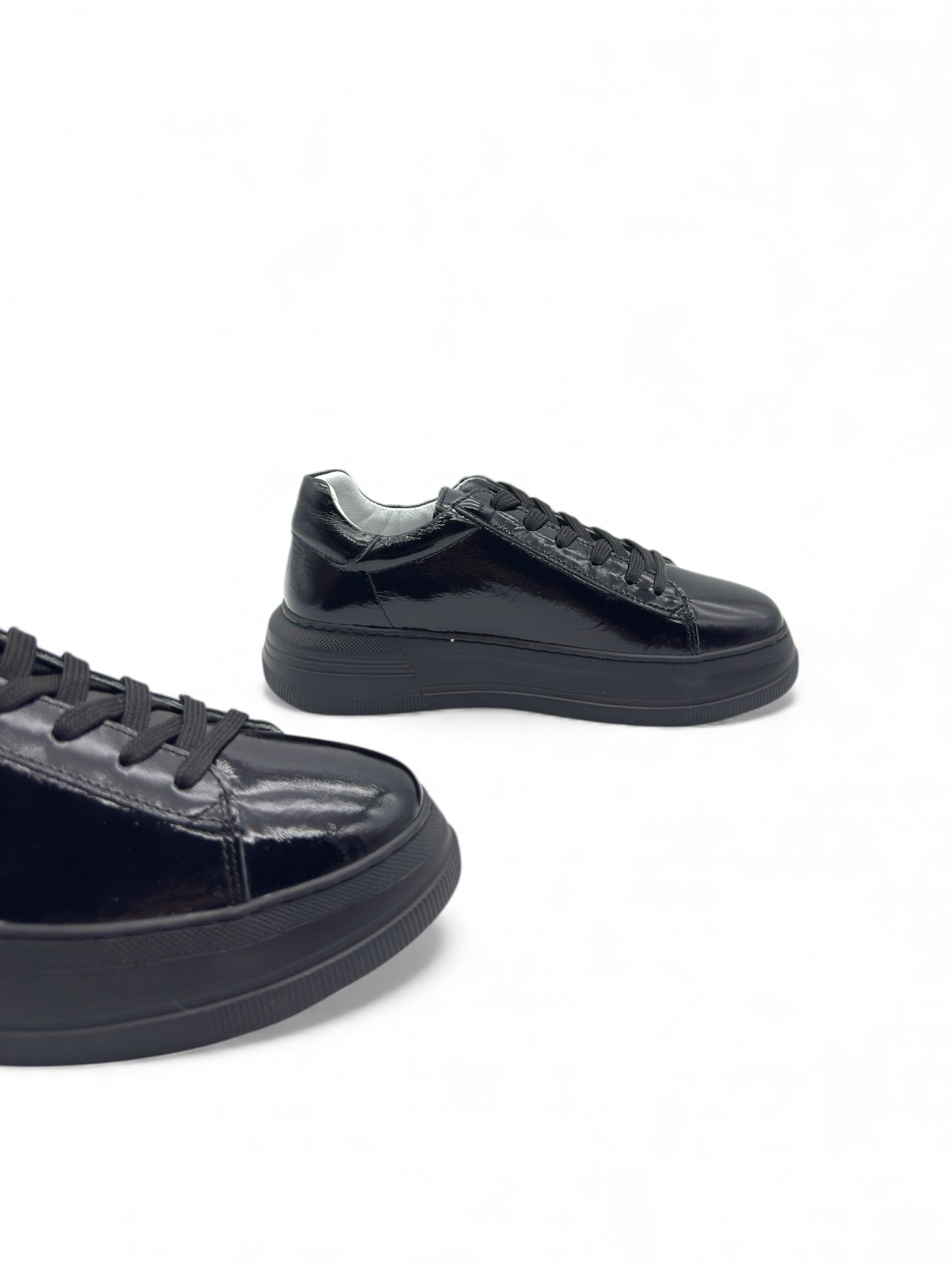 Nova Siyah Hakiki Rugan Basic Kadın Sneaker