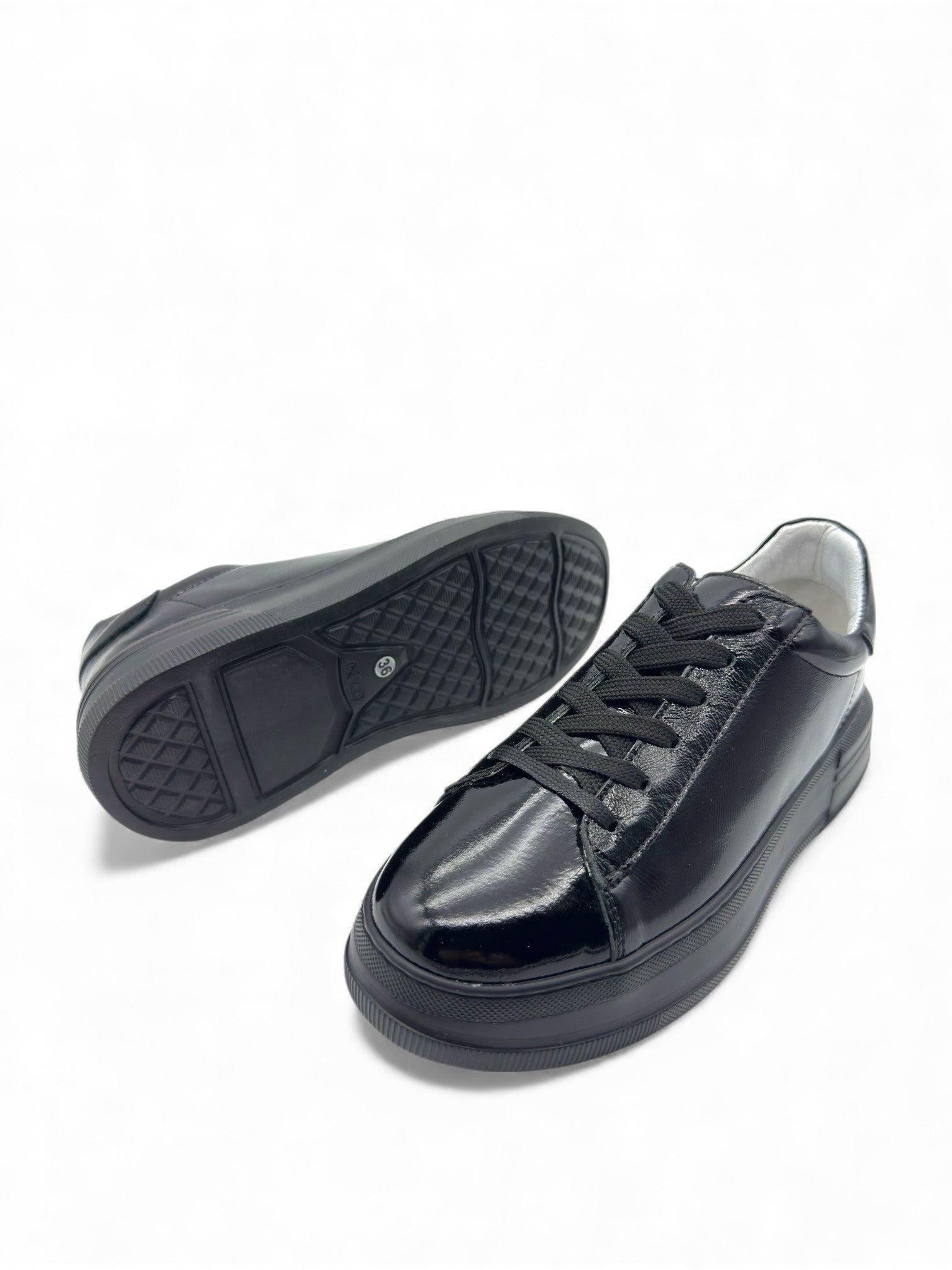 Nova Siyah Hakiki Rugan Basic Kadın Sneaker